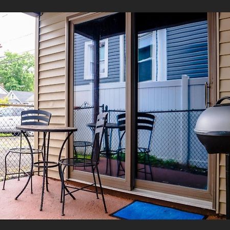 Great 2 Bedroom Condo,Free Parking,Easy Commute. Irvington Exterior foto